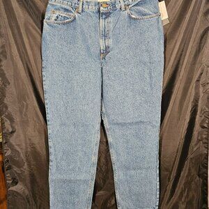 NWT Jones Sport classic fit jeans. Size 16